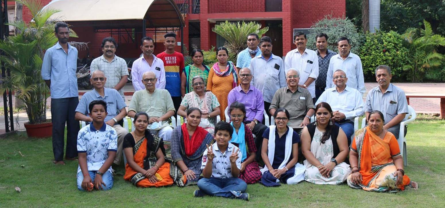 CCD Gujarat trabajo con comunidades dalit y adivasi